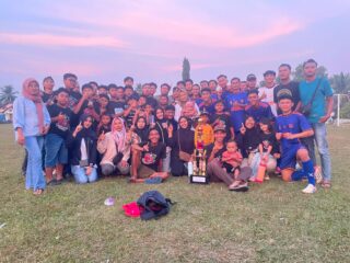 Hattrick Habib Antar Mataram Baru FC Raih Treble Winners di Turnamen HUT Dusun Desa Teluk Dalem